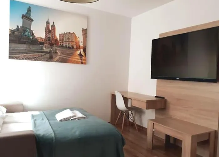 Old Town Apartments - B22